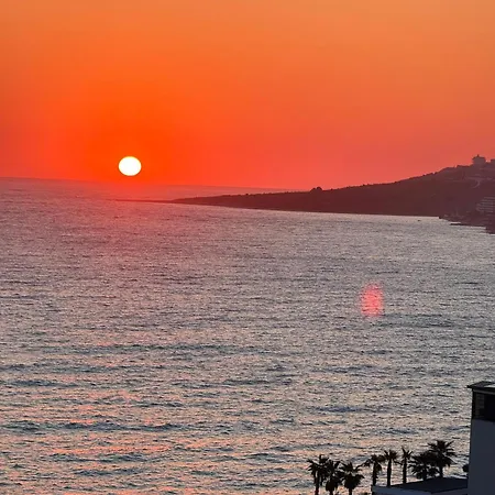 Ξενοδοχείο Helia & Penthouses At Santa Bay 4*
