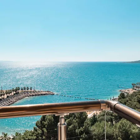 Aparthotel Helia & Penthouses At Santa Bay