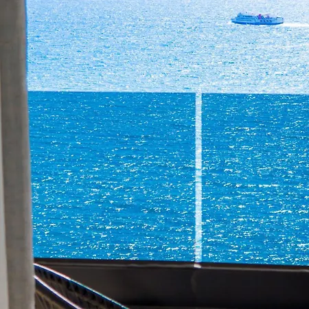 Helia & Penthouses At Santa Bay Aparthotel