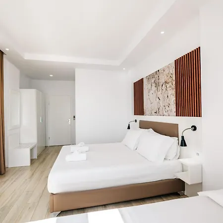 Helia & Penthouses At Santa Bay Aparthotel 4*