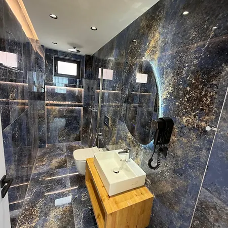 Helia & Penthouses At Santa Bay Hotel Saranda