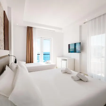Helia & Penthouses At Santa Bay Ξενοδοχείο