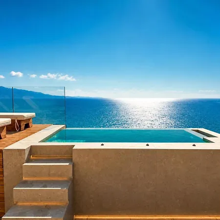 Helia & Penthouses At Santa Bay 4* Sarandë